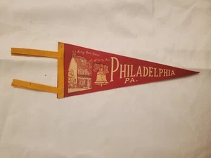 Vintage Souvenir Felt Pennant Philadelphia PA Liberty Bell Betsy Ross Red 11.5'' - Picture 1 of 1
