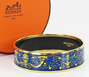 Auth HERMES Goldtone and Blue Enamel Bangle Bracelet PM #43582