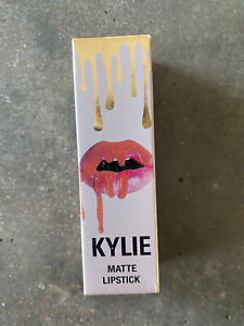 Lot 2 Kylie Matte Lipstick 01 05 2017 New in Box
