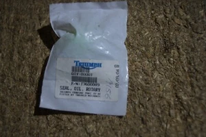 TRIUMPH 955 I SPEED TRIPLE SPRINT ST RS TIGER DAYTONA ROTORY OIL SEAL T3600089 - Picture 1 of 3