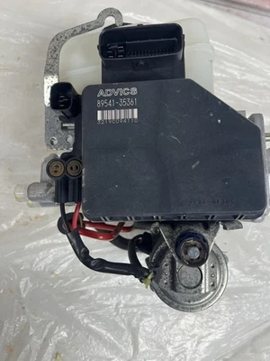 Toyota 4 Runner 2010-2019 4x4 4,0 L ABS bomba freno 89541-35361 Foto 1 de 4