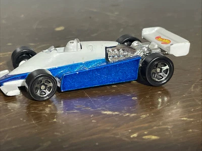 Hot Wheels 1982 Vintage Formula 1 White And Blue Loose Very Good Condition  - Image 1 of 4