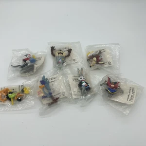 Vintage Looney Tunes Shell Station Figures untouched Set of 7, New Sealed - Picture 1 of 13