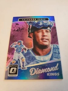 2017 Donruss Optic Pink #12 Salvador Perez DK - Picture 1 of 2