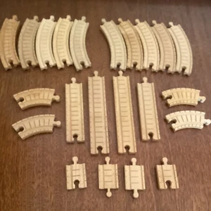 Thomas & Friends Wooden Railway Train Rising Track Clickety Clack Bundle. - Picture 1 of 8