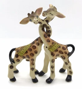 Vintage Giraffe Elkins W Virginia Souvenir Salt & Pepper Shakers Artmark - Picture 1 of 9