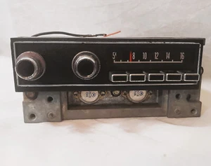 1970-1974  Chrysler MOTOROLA AM Radio 3489 650 MOTOROLA MARK III - Picture 1 of 9