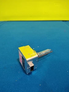OEM Audi A1 A3 A4 A5 A6 A7 A8 Q3 Q5 Q7 Xenon HID Headlight D3S Bulb N10721801 - Picture 1 of 3