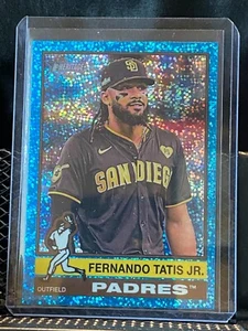Fernando Tatis Jr. 2025 Topps Heritage Chrome Light Blue Sparkle #118 Padres - Bild 1 von 2