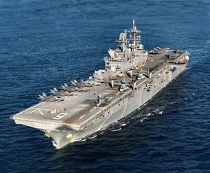 USS AMERICA Amphibious Assault Navy Ship Refrigerator / Tool Box Magnet - Picture 1 of 1