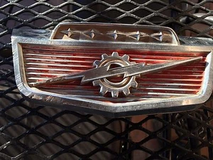 Nice Original 60's 61 FORD Truck Diecast Hood Emblem Nice Chrome Looks Good - Bild 1 von 1