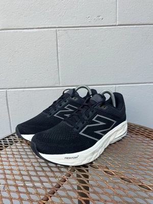 Zapatilla deportiva New Balance Fresh Foam X 860v14 negra para mujer W860A14 talla 8 USADA UNA VEZ Foto 1 de 4