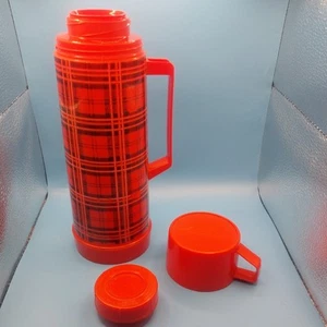 Aladdin Plaid Thermos 1 Pint Handle Red And Black Vintage With Cup And Stopper - Picture 1 of 4