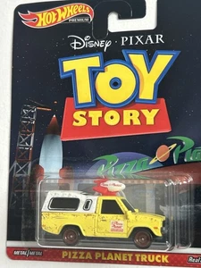 Camión Hot Wheels Premium Disney PIXAR Toy Story Pizza Planet - Imagen 1 de 2