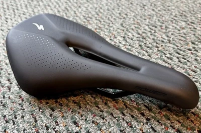 Sillín eléctrico especializado 143 mm nuevo despegue con rieles de acero Foto 1 de 4