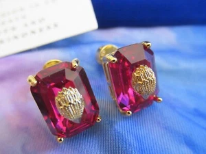 KURT GEIGER LONDON Crystal Gemstone Fuchsia Gold Eagle Stud Earrings NWT - Picture 1 of 7
