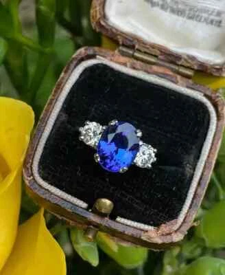 2.50Ct Tanzanite and Moissanite Three Stone Engagement Ring 14k White Gold solid Foto 1 de 4