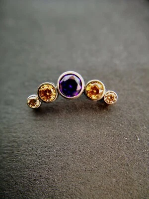 QualiTi Cluster Labret Hélice Caracola Titanio I Roscado Internal Cristal Ópalo Foto 1 de 4