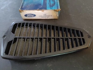 NOS OEM 1973-76 Ford Torino Quarter Pillar Vent Air Grill Ford D2OZ-53280B62-A - Picture 1 of 2