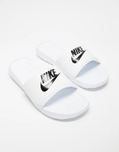 Nike Victori One Slide Sandalen – weiß/schwarz (Damengröße 9) - Bild 1 von 3
