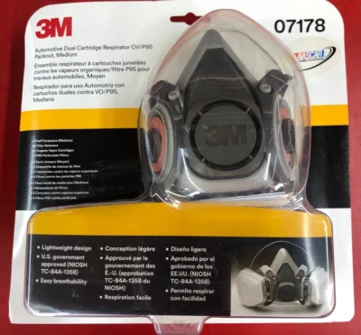 3M 07178 DUAL CARTRIDGE RESPIRATOR OV/P95 PACKOUT MEDIUM HALF FACEPIECE - Image 1 of 4