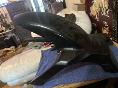 FENDER REAR Yamaha YZF 600R 1996-2003 1997 great condition free shipping - Image 1 of 4