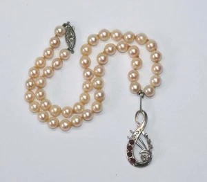 VINTAGE PEARL CHOKER WITH 35PT OLD CUT DIAMOND & RUBY 14K W/GOLD PENDANT c.1960 - Picture 1 of 21