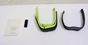 Fitbit w extra wrist bands - Picture 1 of 6