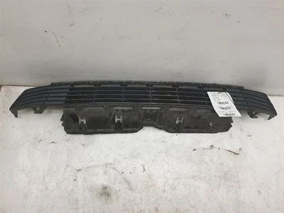 MONTAJE REJILLA INFERIOR MONTADO PARACHOQUES TOYOTA PRIUS V 12-14  Foto 1 de 4