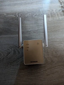 NETGEAR AC1200 Wi-Fi Range Extender Booster Dual Band 2.4-5ghz EX6120 UK #245 - Picture 1 of 5