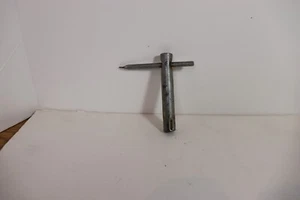 Chrysler Plymouth Dodge McGard Wire Wheel Cover Key Lock - Picture 1 of 3