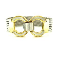 Weave Link Circle Buckle Bracelet in 18 Karat Gold 