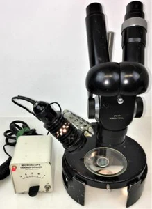 International Binocular Stereo Microscope with Transformer and Lamp - Picture 1 of 20