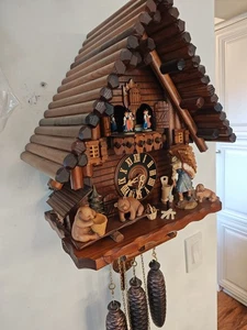 Cuckoo Clock Working - Picture 1 of 8