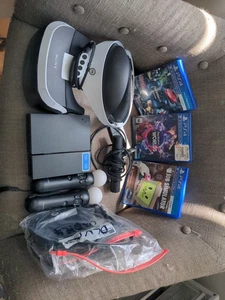 Sony PlayStation VR PSVR V1 Headset Processor 2 Move Controllers 3 Games Lot PS4 - Picture 1 of 4
