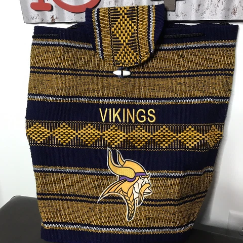 MN Vikings poncho style backpack purple gold Loop & Hook 14 x 14 x 5 NWOT Cover