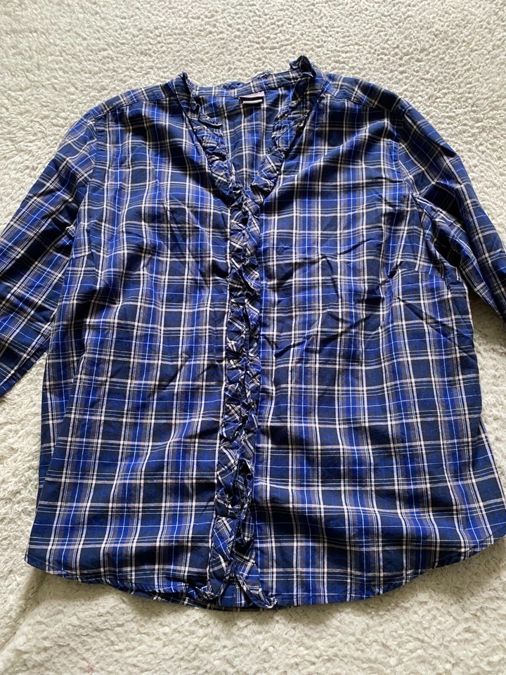 Camisa con botones Laura Scott para mujer a cuadros manga larga con lengüeta enrollable azul Petites PXL Foto 1 de 4