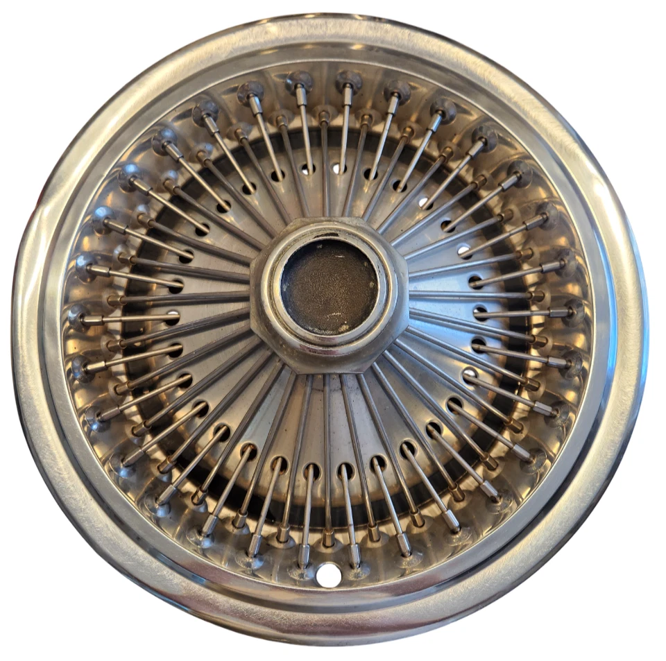 Dodge Chrysler Charger 1970 Plymouth pasajero y más cubierta de rueda buen estado Foto 1 de 4