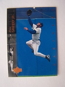 1994 UPPER DECK FUN PACK Baseball Card SEATTLE MARINERS #224 KEN GRIFFEY JR HOF