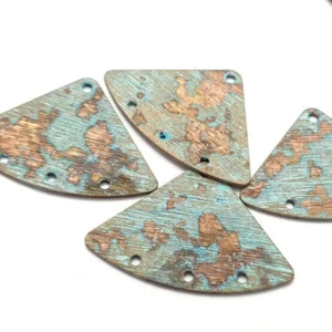 18ps Textured Metal rustic triangle earring charm Brass connector Verdigris 683 - Picture 1 of 6