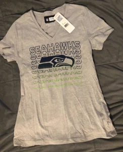 NWT Team Apparel Womens Seattle Seahawks Gray Short Sleeve V Neck Shirt Small - Picture 1 of 4