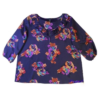 Blusa grande para mujer Apostrophe Petites escote con volantes azul marino floral manga 3/4 Foto 1 de 4