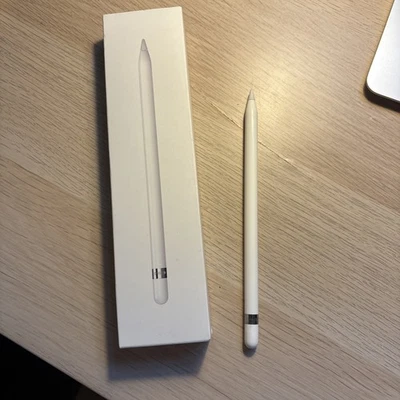 Apple Pencil (1st Generation) - MK0C2ZM/A - Image 1 of 3