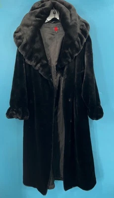Gallery 女式黑色人造毛皮大衣(L 码) — 第 1/4 张图片