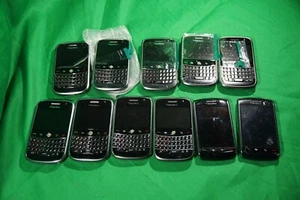 Lot téléphone portable clavier Blackberry 9000 9530 lot - Photo 1 sur 8
