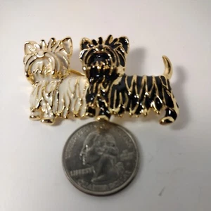 Vintage NOS Gold Tone Black/White Enamel Yorkie Like Dog Brooch Green Eyes - Picture 1 of 2