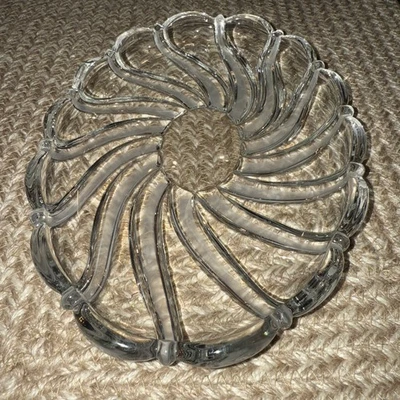 Prato doce vintage Mikasa hortelã-pimenta transparente redemoinho recortado 9,5" x 6,75" bugiganga - Imagem 1 de 4