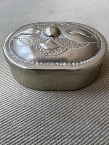 Vintage Embossed Hammered Silver Tone Oblong Pill Trinket Box - 2” x 1.5” - Picture 1 of 15