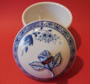 Hutschenreuther Zwiebelmuster 1 Zucker T0pf Ø ca. 8,5 cm + 10 cm hoch = 2 = - Bild 1 von 3