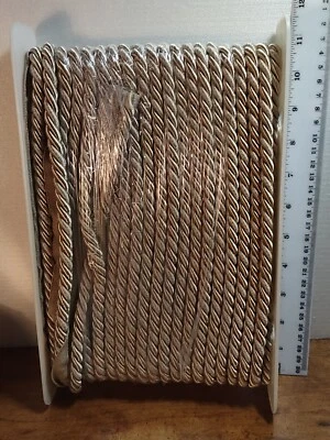 Christopher Lowell 3 capas 3/8" cordón labial retorcido dorado 32+ yardas Foto 1 de 4